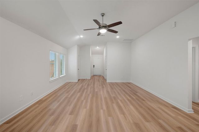 30910 Newcomb Landing Lane, Waller, TX 77484