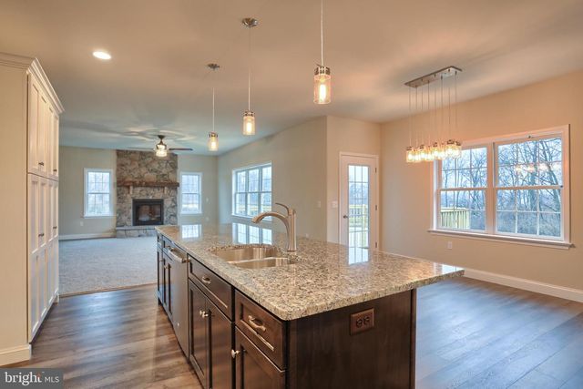 026 STARLIGHT LANE, Lebanon, PA 17046