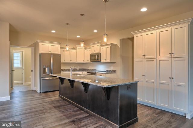 026 STARLIGHT LANE, Lebanon, PA 17046