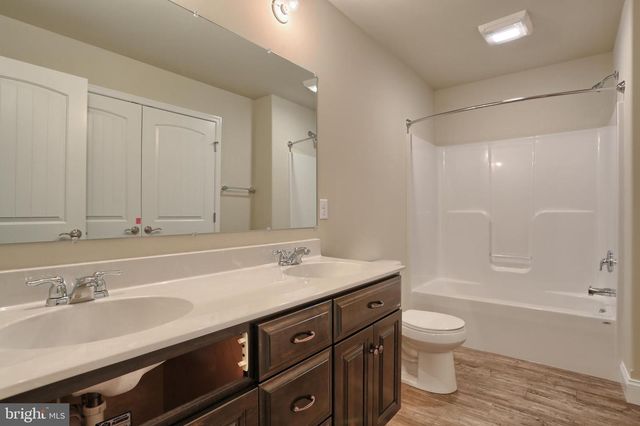 026 STARLIGHT LANE, Lebanon, PA 17046