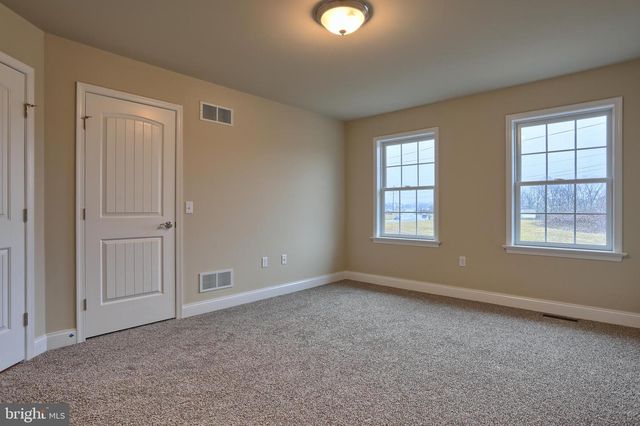 026 STARLIGHT LANE, Lebanon, PA 17046