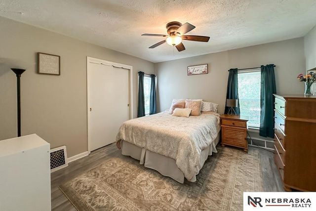 613 N 41st Avenue, Omaha, NE 68131