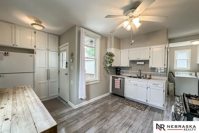 613 N 41st Avenue, Omaha, NE 68131