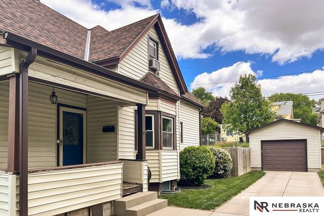 613 N 41st Avenue, Omaha, NE 68131