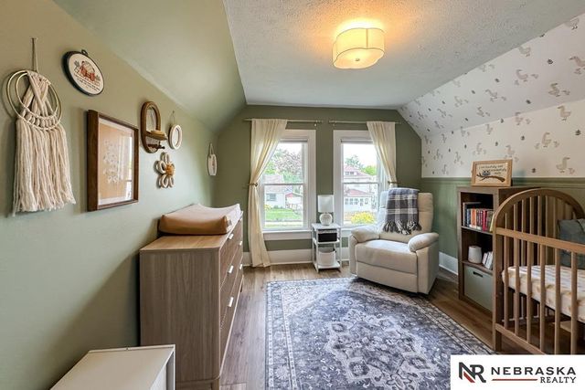 613 N 41st Avenue, Omaha, NE 68131