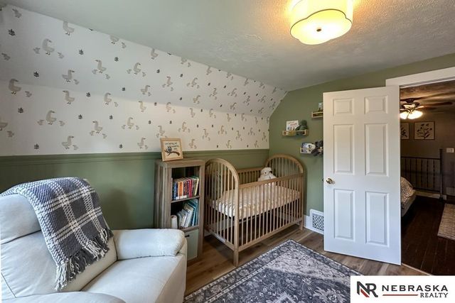 613 N 41st Avenue, Omaha, NE 68131