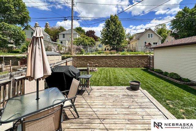 613 N 41st Avenue, Omaha, NE 68131