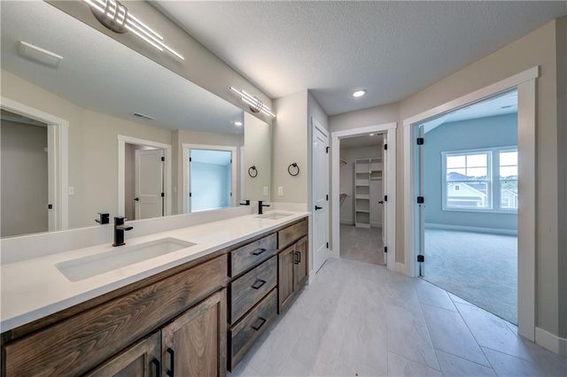 32478 W 168th Court, Gardner, KS 66030