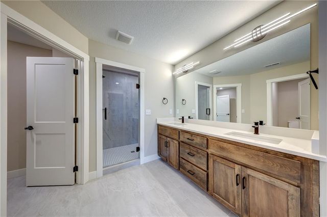 32478 W 168th Court, Gardner, KS 66030