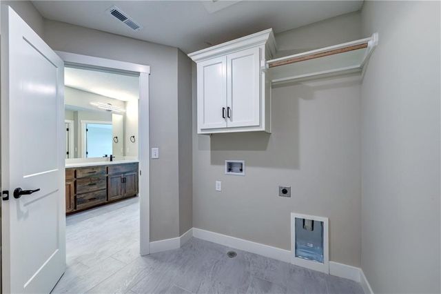 32478 W 168th Court, Gardner, KS 66030