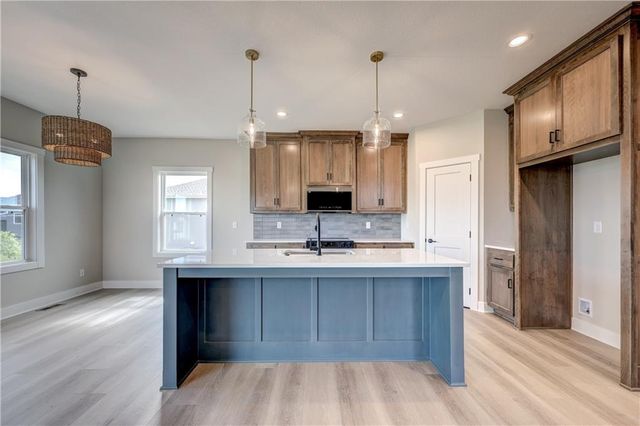 32478 W 168th Court, Gardner, KS 66030