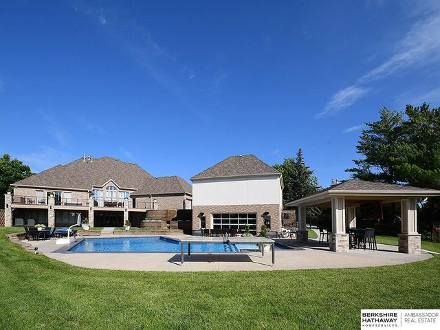 2227 S 189th Circle, Omaha, NE 68130