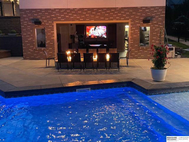 2227 S 189th Circle, Omaha, NE 68130