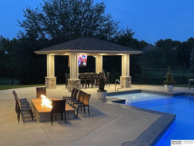 2227 S 189th Circle, Omaha, NE 68130