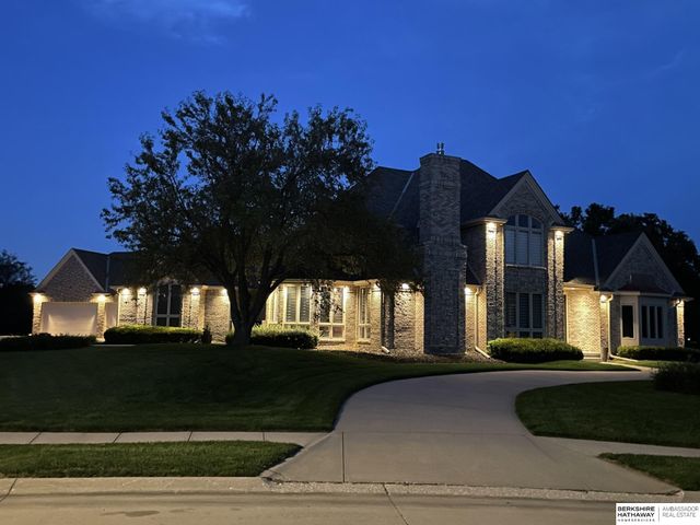 2227 S 189th Circle, Omaha, NE 68130