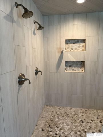 2227 S 189th Circle, Omaha, NE 68130