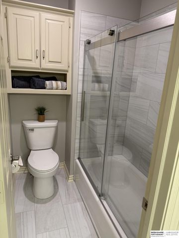 2227 S 189th Circle, Omaha, NE 68130