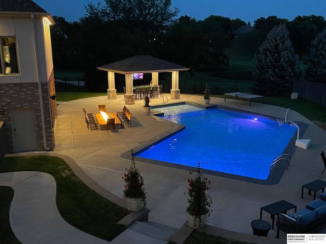 2227 S 189th Circle, Omaha, NE 68130