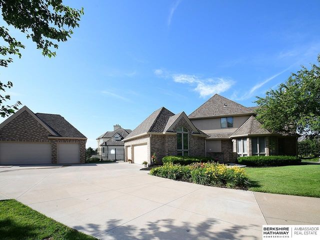 2227 S 189th Circle, Omaha, NE 68130