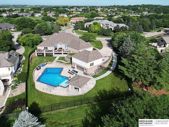 2227 S 189th Circle, Omaha, NE 68130