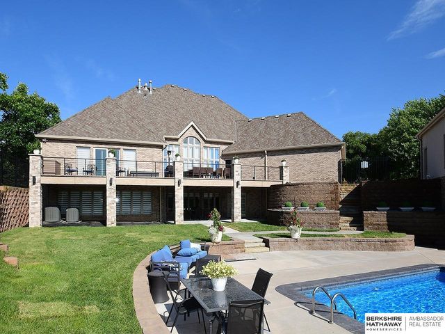 2227 S 189th Circle, Omaha, NE 68130