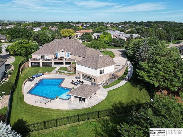 2227 S 189th Circle, Omaha, NE 68130