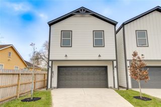 2015 A Brackenridge Street, Houston, TX 77026