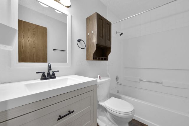 836 Noddymill Lane W, 42C, Columbus, OH 43085