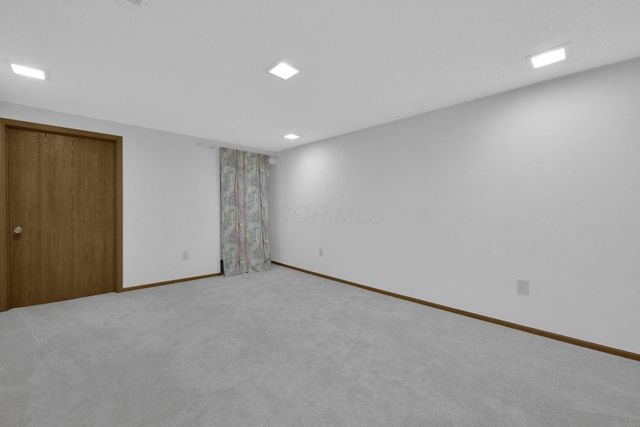 836 Noddymill Lane W, 42C, Columbus, OH 43085