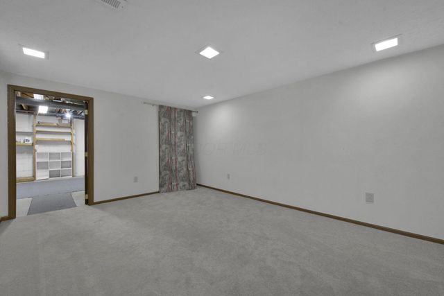 836 Noddymill Lane W, 42C, Columbus, OH 43085