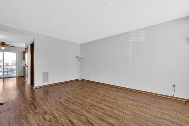 836 Noddymill Lane W, 42C, Columbus, OH 43085