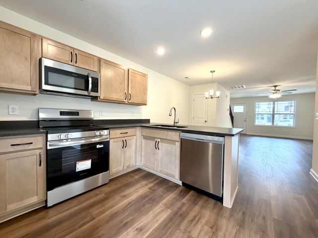 910 Peaceful Pl, Clarksville, TN 37040