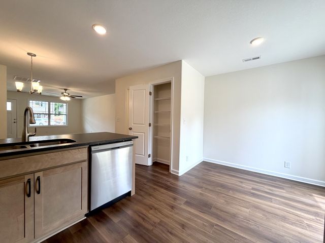 910 Peaceful Pl, Clarksville, TN 37040