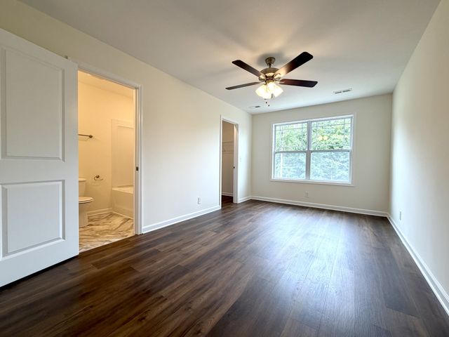910 Peaceful Pl, Clarksville, TN 37040