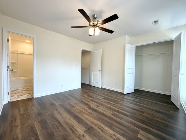910 Peaceful Pl, Clarksville, TN 37040