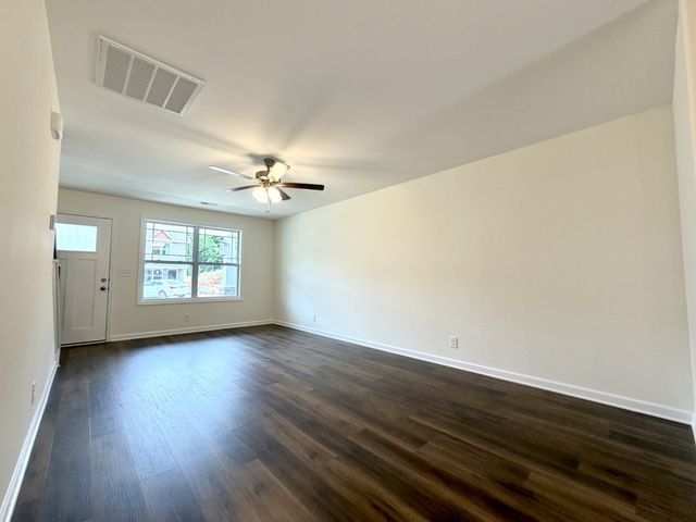 910 Peaceful Pl, Clarksville, TN 37040
