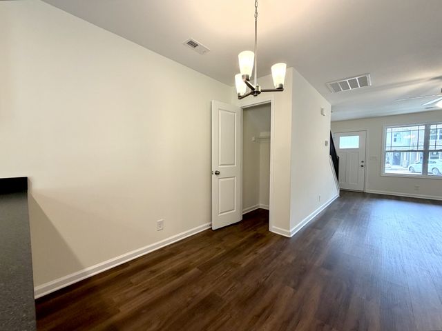 910 Peaceful Pl, Clarksville, TN 37040