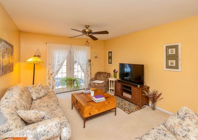 28 John Carle Road, Saugerties, NY 12477