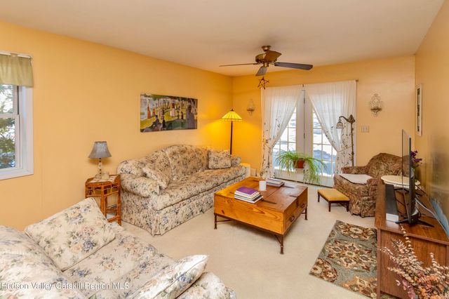 28 John Carle Road, Saugerties, NY 12477