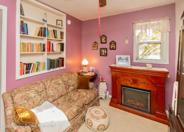 28 John Carle Road, Saugerties, NY 12477