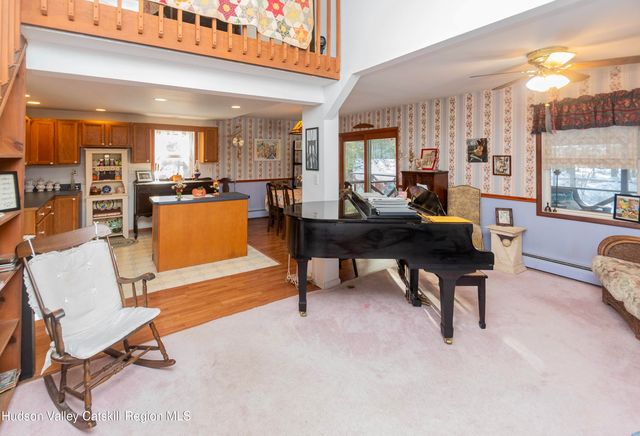 28 John Carle Road, Saugerties, NY 12477