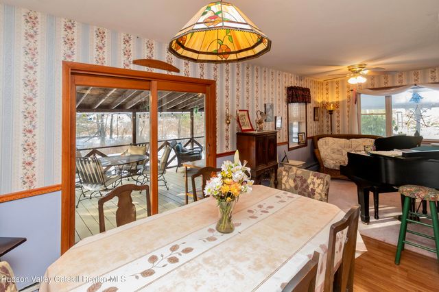 28 John Carle Road, Saugerties, NY 12477