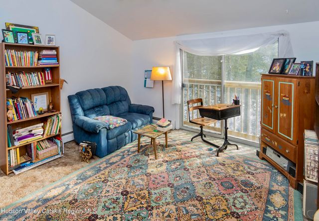 28 John Carle Road, Saugerties, NY 12477