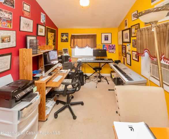 28 John Carle Road, Saugerties, NY 12477