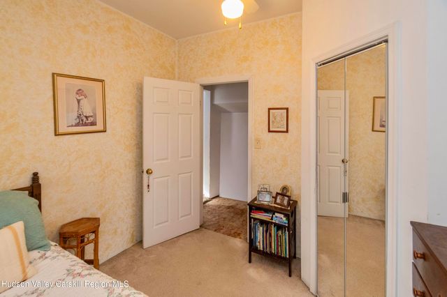 28 John Carle Road, Saugerties, NY 12477