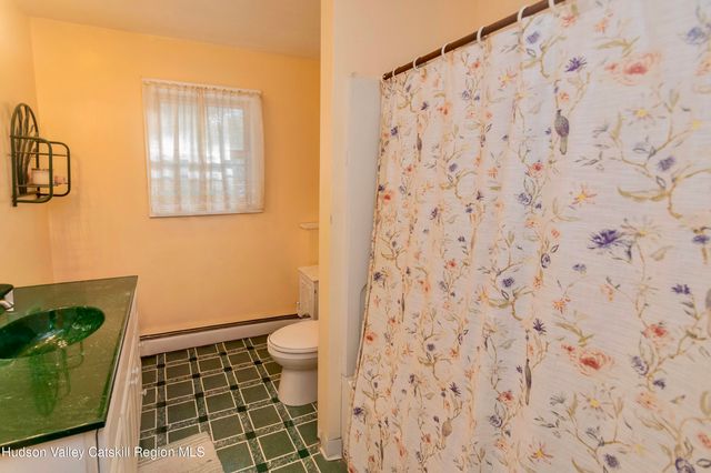 28 John Carle Road, Saugerties, NY 12477