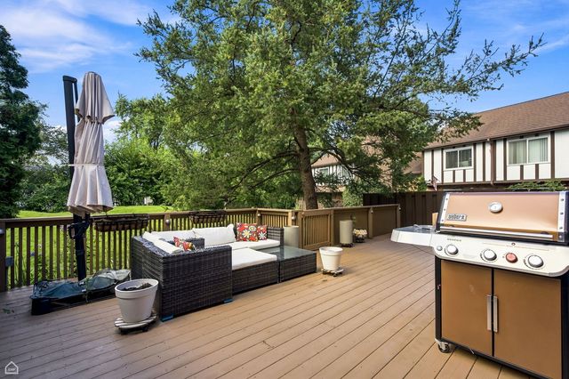 610 Cress Creek Lane, Crystal Lake, IL 60014