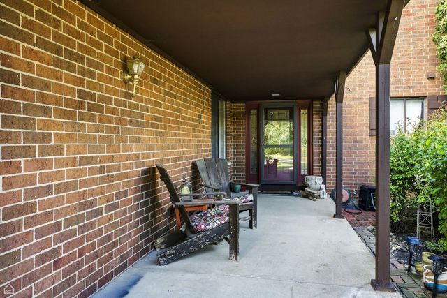 610 Cress Creek Lane, Crystal Lake, IL 60014