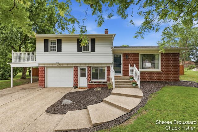 7470 Louise Avenue, Jenison, MI 49428