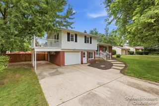 7470 Louise Avenue, Jenison, MI 49428